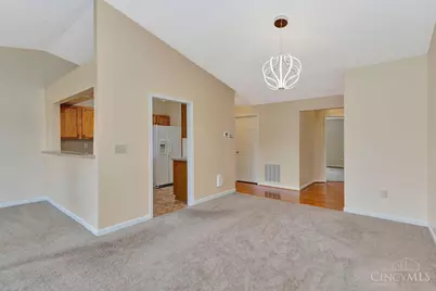 5570 Harbourwatch Way #203, Mason, OH 45040 - Photo 6