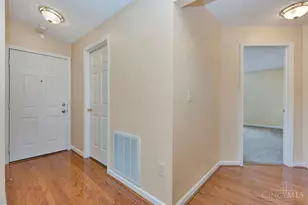 5570 Harbourwatch Way, Deerfield Township, OH 45040 - Photo 4