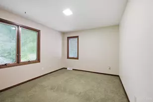 2056 Persimmon Ct, Springfield Township, OH 45231 - Photo 40