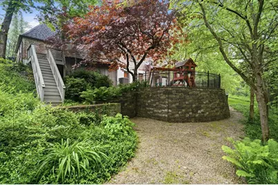 16 Far Hills Drive, Cincinnati, OH 45208 - Photo 44