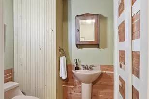 16 Far Hills Dr, Cincinnati, OH 45208 - Photo 40