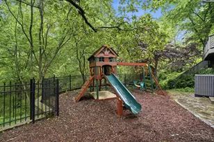 16 Far Hills Dr, Cincinnati, OH 45208 - Photo 50
