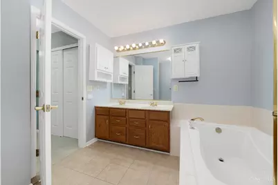 5927 Castlewood #4, Miami Township, OH 45150 - Photo 18