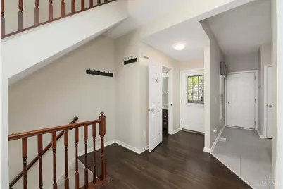 5927 Castlewood Crossing, Miami Township, OH 45150 - Photo 8