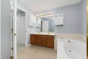 5927 Castlewood Crossing, Miami Township, OH 45150 - Photo 20