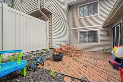17 Woodview Court, Cincinnati, OH 45246 - Photo 16