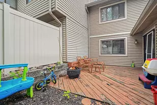 17 Woodview Ct, Springdale, OH 45246 - Photo 16