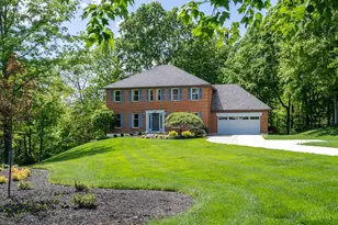 8883 Appleseed Dr, Symmes Township, OH 45249 - Photo 2