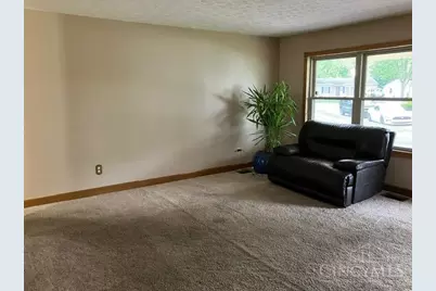 517 Millard Court, Franklin, OH 45005 - Photo 8