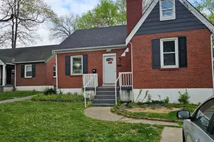 1162 Groesbeck Rd, Cincinnati, OH 45224 - Photo 2