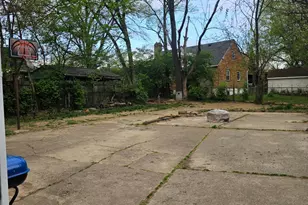 1162 Groesbeck Rd, Cincinnati, OH 45224 - Photo 8