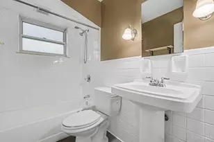 2041 Earlwood Ct, Green Township, OH 45238 - Photo 10