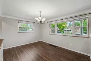 2041 Earlwood Ct, Green Township, OH 45238 - Photo 6