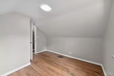 1398 Adams Road, Cincinnati, OH 45231 - Photo 18