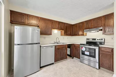 8081 Hetz Drive, Sycamore Township, OH 45242 - Photo 6
