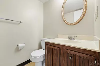 8081 Hetz Drive, Sycamore Township, OH 45242 - Photo 4