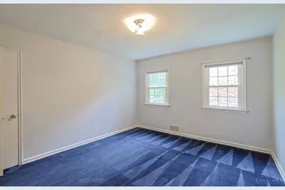 8853 Hollyhock Drive, Springfield Township, OH 45231 - Photo 28
