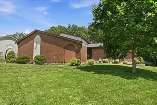 5906 Red Oak Dr, Fairfield, OH 45014 - Photo 2