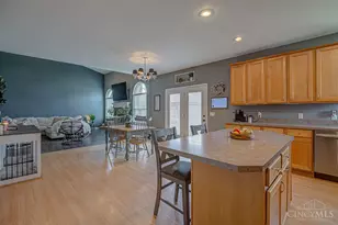 422 Sudbury Dr, Trenton, OH 45067 - Photo 14