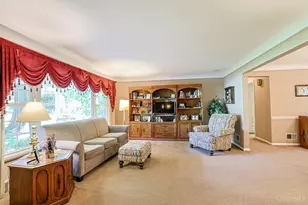7401 N Timberlane Dr, Madeira, OH 45243 - Photo 6