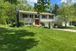 9832 Beau Ln, Springfield Township, OH 45231 - Photo 2