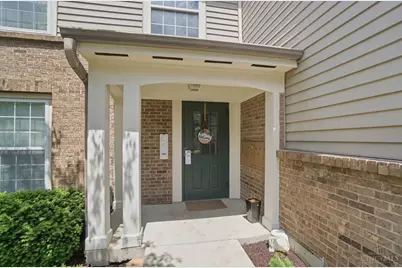 811 S Meadow Circle #305, Springfield Township, OH 45231 - Photo 2
