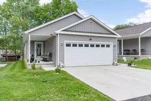 124 Springlake Ave, Hillsboro, OH 45133 - Photo 1