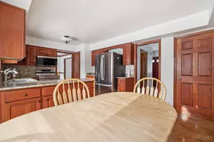 7489 Fitzroy Ct, West Chester, OH 45241 - Photo 14