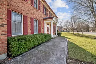 7489 Fitzroy Ct, West Chester, OH 45241 - Photo 4