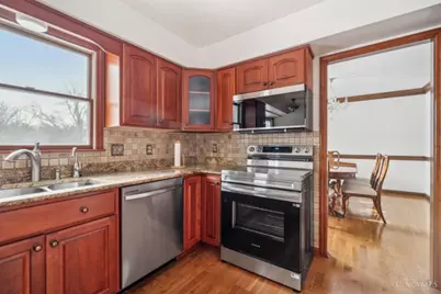7489 Fitzroy Court, West Chester, OH 45241 - Photo 10