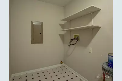 5547 Kirby Avenue, Cincinnati, OH 45239 - Photo 32