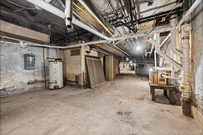 8 W Fourth Street, Cincinnati, OH 45202 - Photo 34