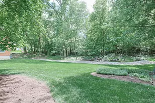 6709 Devonwood Dr, Cincinnati, OH 45224 - Photo 8