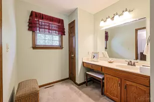 6709 Devonwood Dr, Cincinnati, OH 45224 - Photo 20
