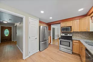 1996 Robinway Dr, Anderson Township, OH 45230 - Photo 4