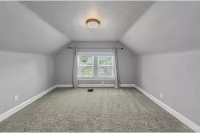 1927 Hopkins Avenue, Cincinnati, OH 45212 - Photo 40