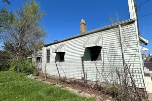 832 N Livingston St, Cincinnati, OH 45214 - Photo 2