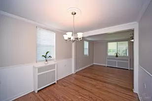 27 Andover Rd, Green Hills, OH 45218 - Photo 10