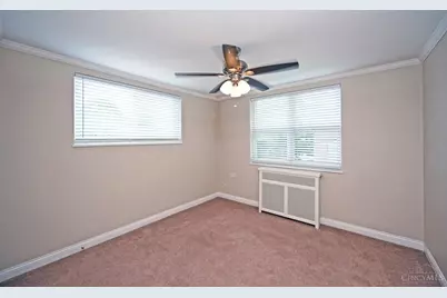 27 Andover Road, Green Hills, OH 45218 - Photo 26