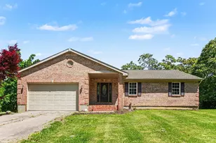 305 Eagle Knoll Dr, Washington Township, OH 45153 - Photo 2