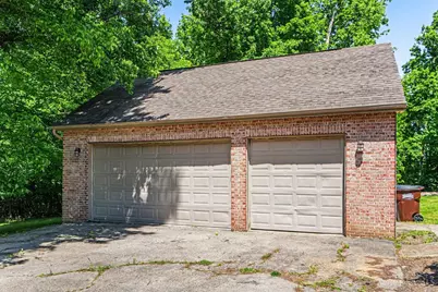 305 Eagle Knoll Drive, Washington Township, OH 45153 - Photo 2