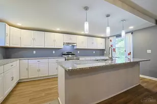 1277 Brushwood Ave, Cincinnati, OH 45224 - Photo 16
