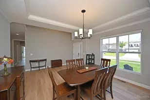 9248 Amethyst Ln, West Chester, OH 45241 - Photo 4