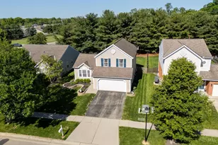 1172 Wildflower Ln, Hamilton Township, OH 45039 - Photo 4
