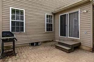516 Delaware Crossing, Trenton, OH 45067 - Photo 32