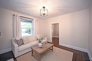 4220 Eileen Dr, Cincinnati, OH 45209 - Photo 10