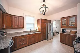 4220 Eileen Dr, Cincinnati, OH 45209 - Photo 14