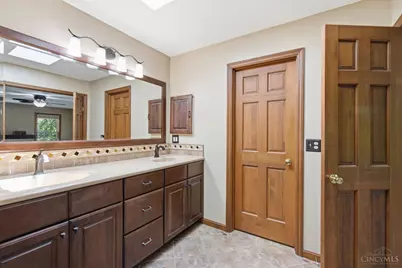 7220 Rolling Meadows Drive, West Chester, OH 45069 - Photo 24