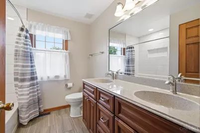 7220 Rolling Meadows Drive, West Chester, OH 45069 - Photo 26
