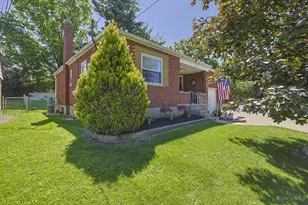 1320 Beechmeadow Ln, Green Township, OH 45238 - Photo 2